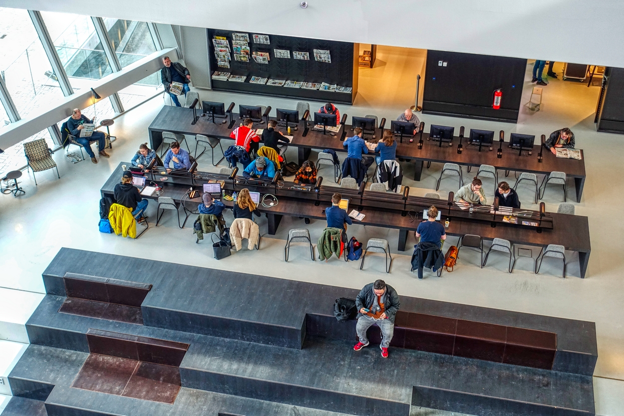 Interieur Forum Groningen. (Fotografie Menno Wielinga)